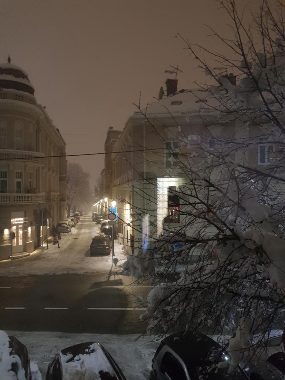 Free.Three Apartment Belgrade Exterior photo